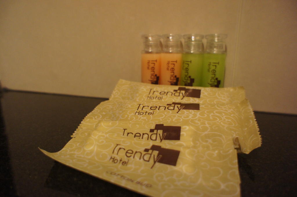 Trendy Hotel Nakhon Pathom Zimmer foto